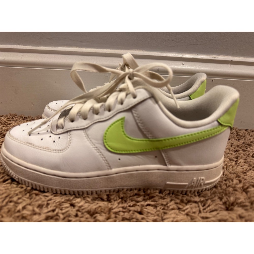 Nike Air Force 1 Low Women's 6.5 White Neon Lime Green DD8959-114 Sneakers